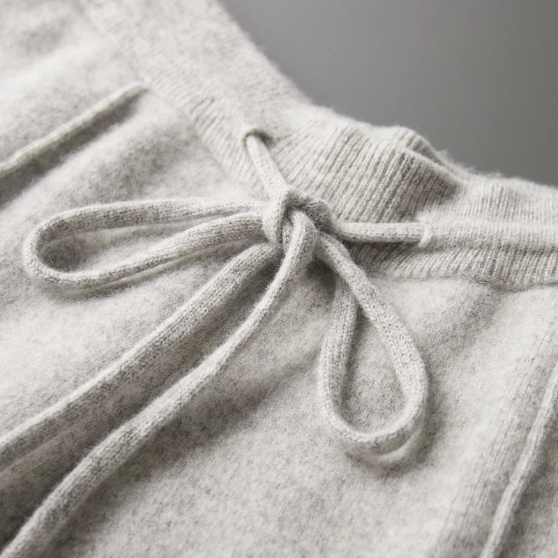 drawstring detail of mens cashmere trousers