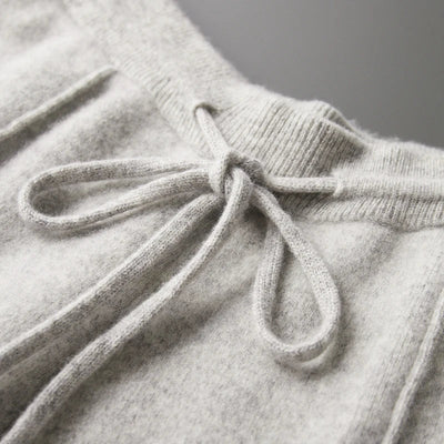 drawstring detail of mens cashmere trousers