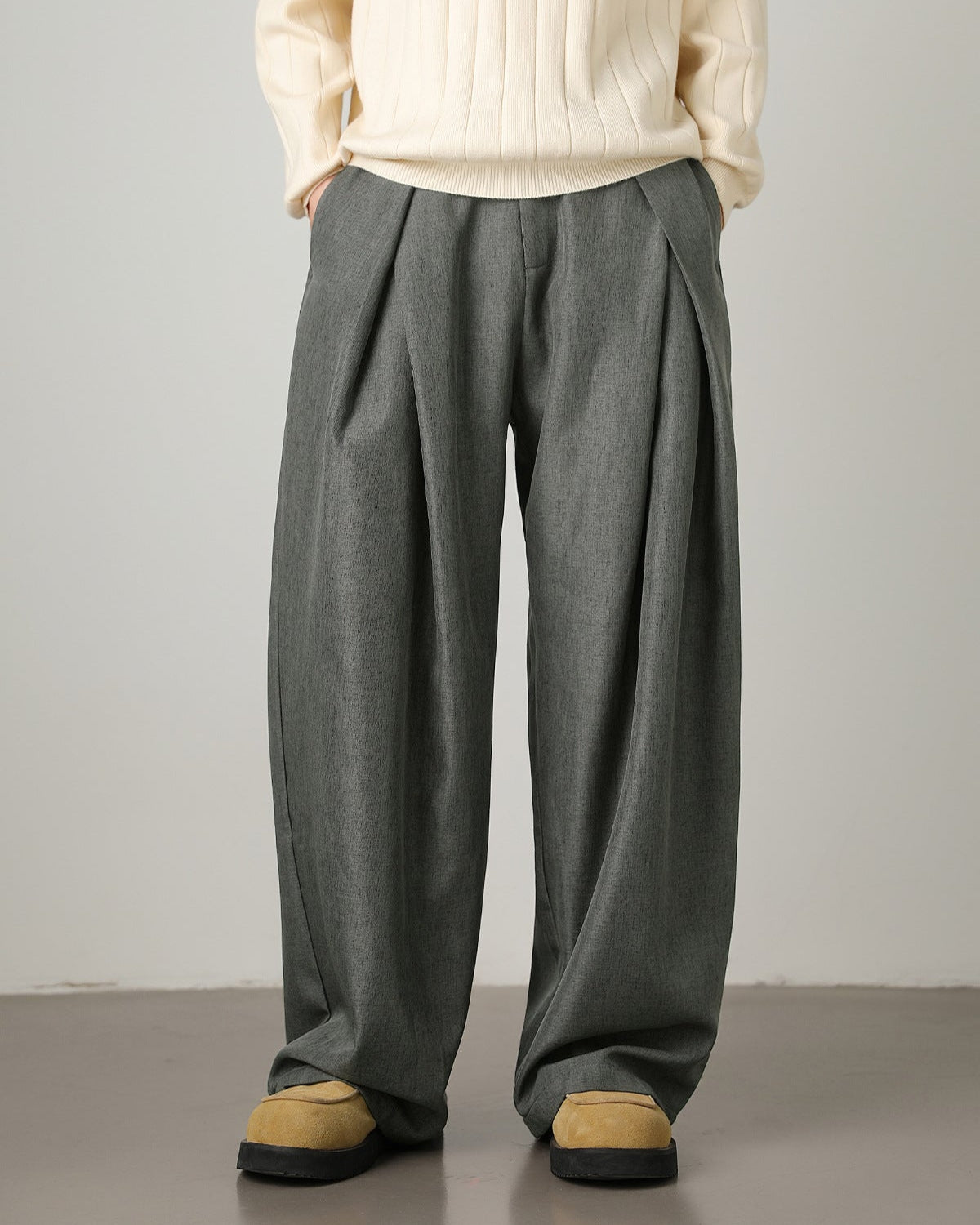 grey men’s wide-leg pleated trousers