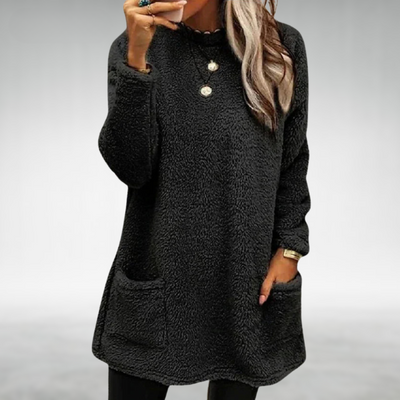 black womens fleece jumper with pockets